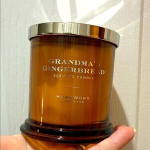 HomeWorx Grandma's Gingerbread Scented Candle